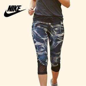 Nike Dri-FIT Capri Leggings • Navy Abstract Motion Brushstroke Print • Size L
